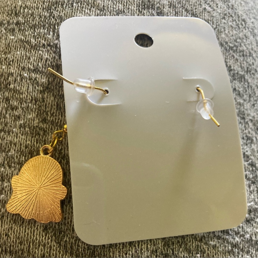 new dangle Pink enamel and gold ghost earrings - Picture 3 of 5